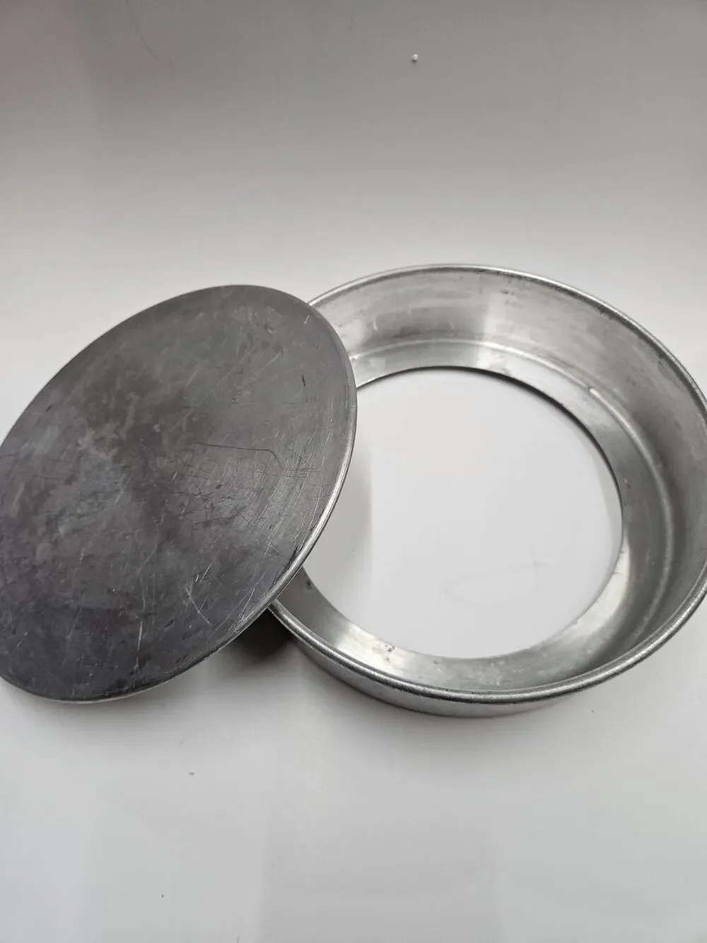 VTG Walker Ware Round Cake Pan 9” Removable Bottom Aluminum Baking Kitchen MCM